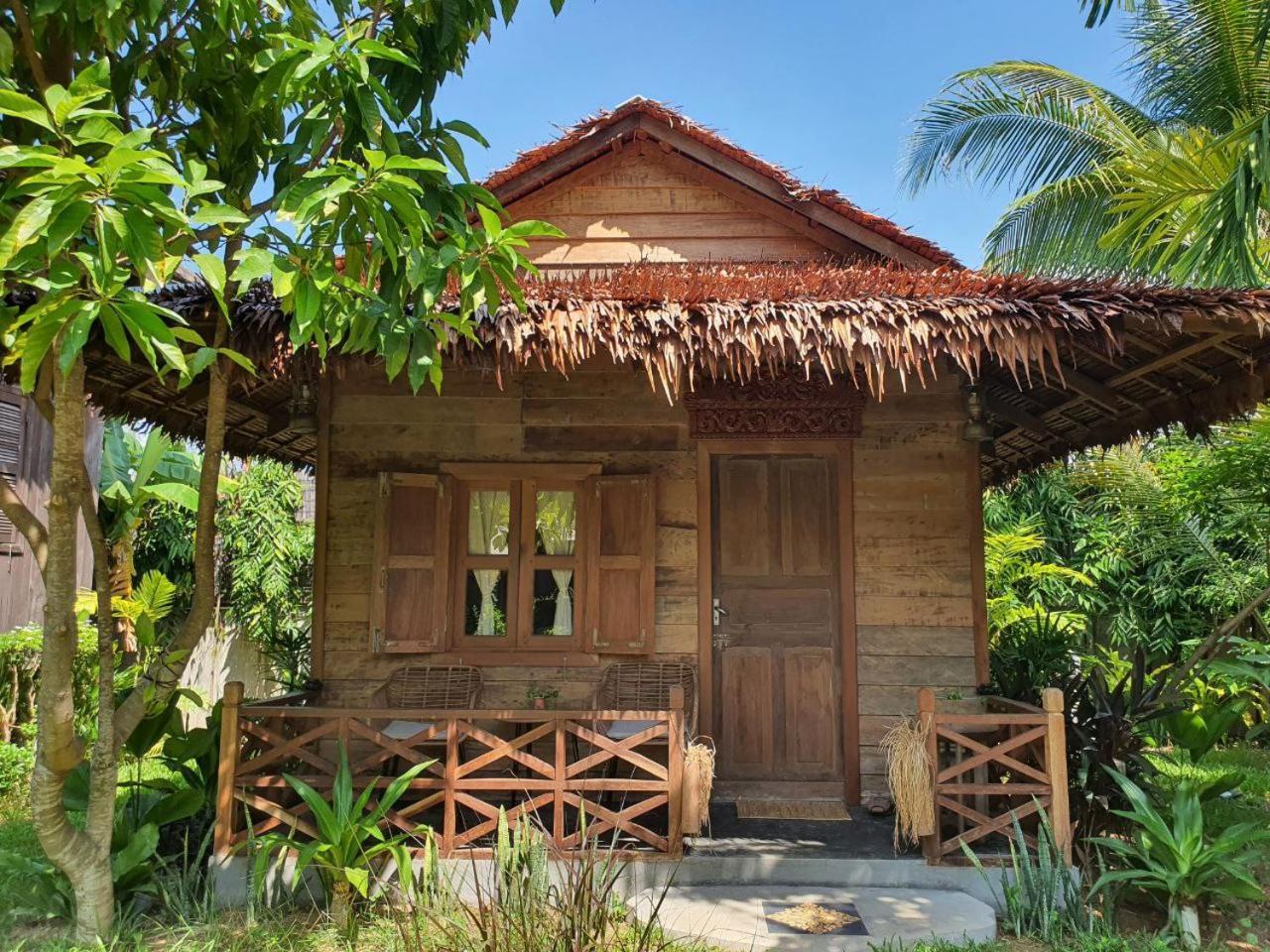 Phum Khmer Lodge - Village Cambodian Eco-Lodge เสียมราฐ ภายนอก รูปภาพ